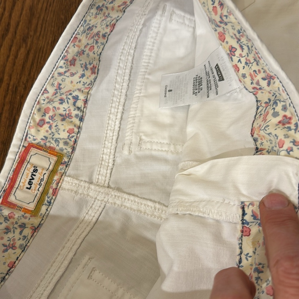 Levi capri - Picture 4 of 6